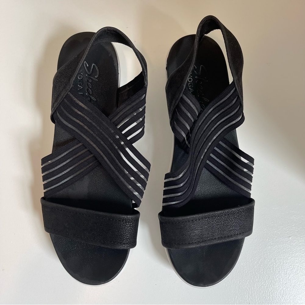 Skechers Yoga Foam Black Strappy Sandals Size 10